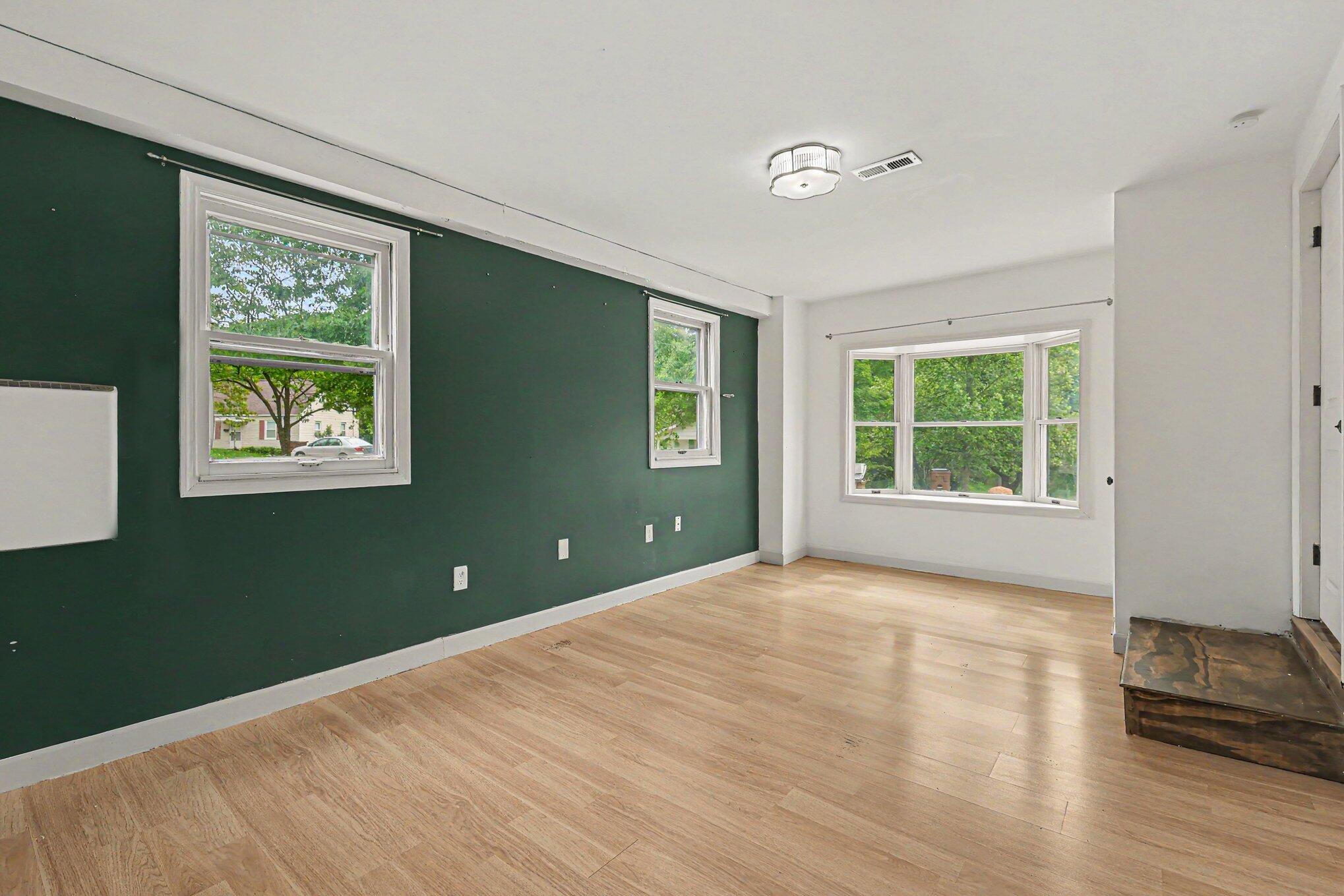 18 New Uri Avenue