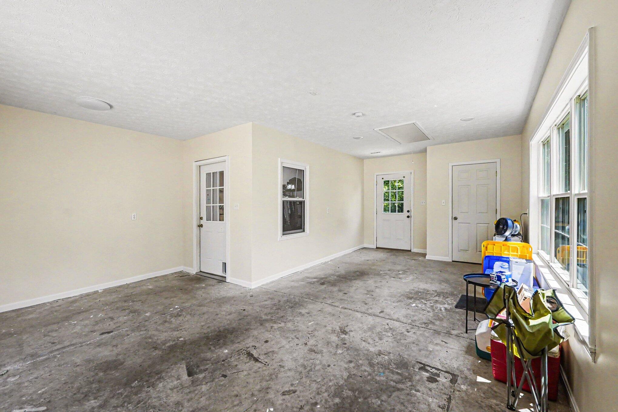 582 E Broadway