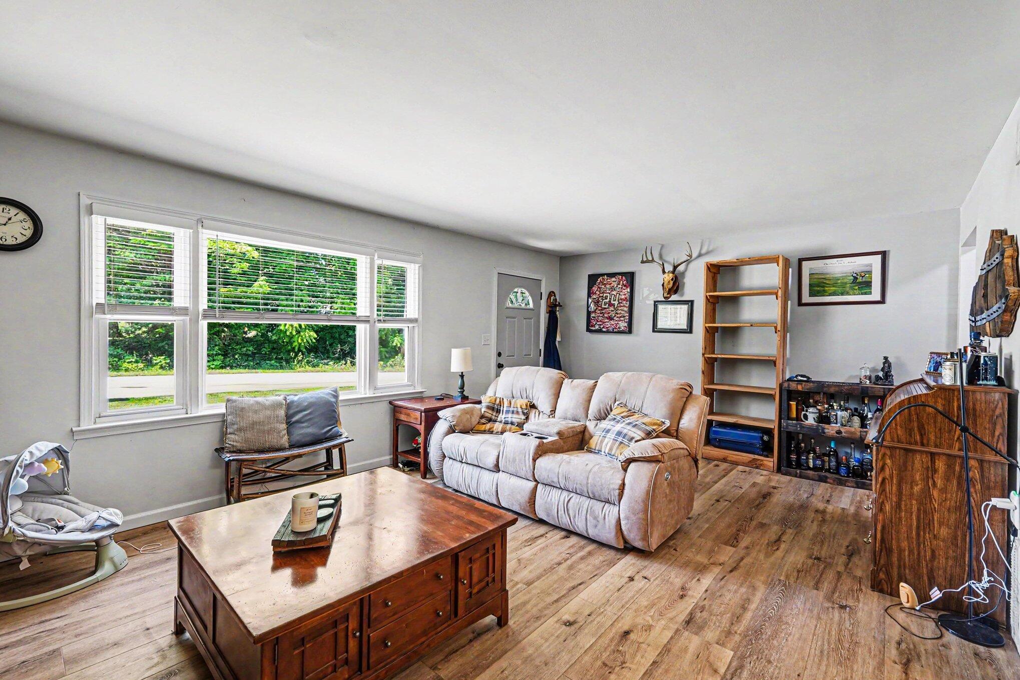 582 E Broadway