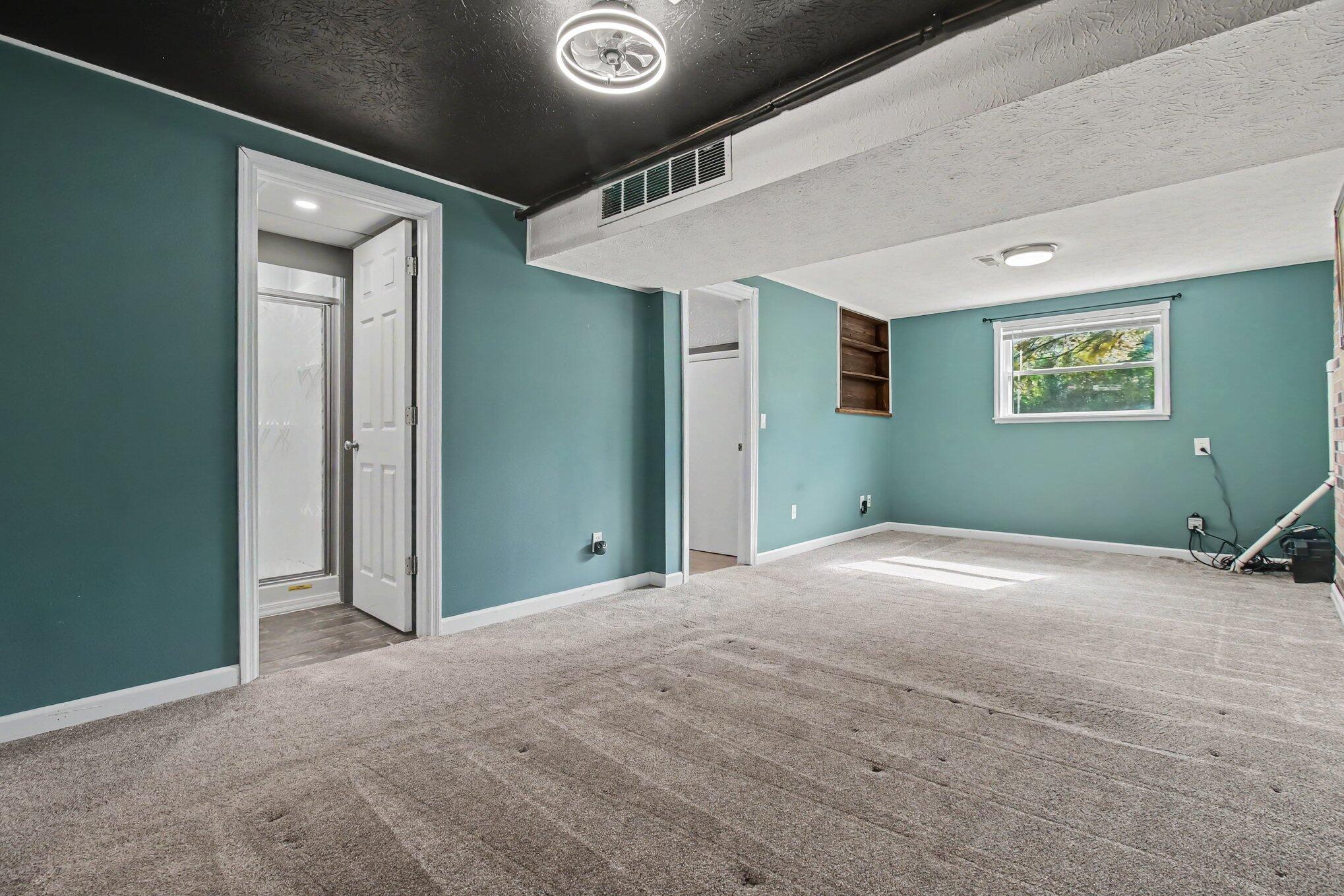 1721 Graves Road