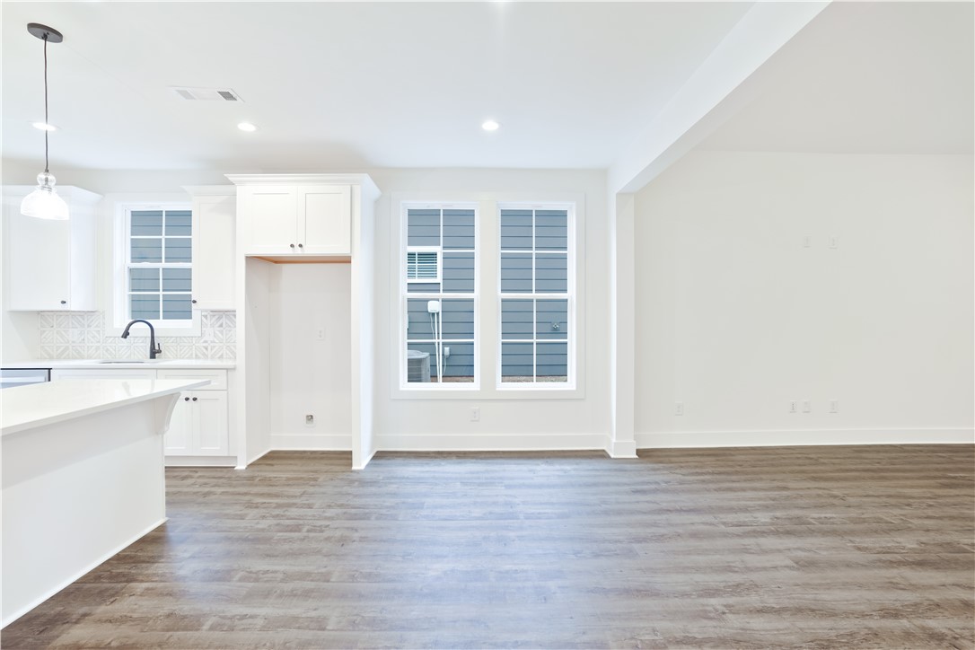 3147 BOTTLE WAY