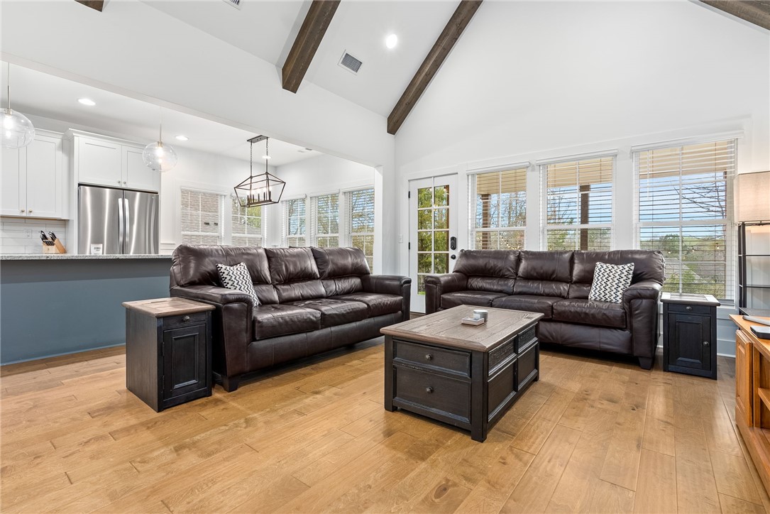 1518 DARTMOUTH DRIVE