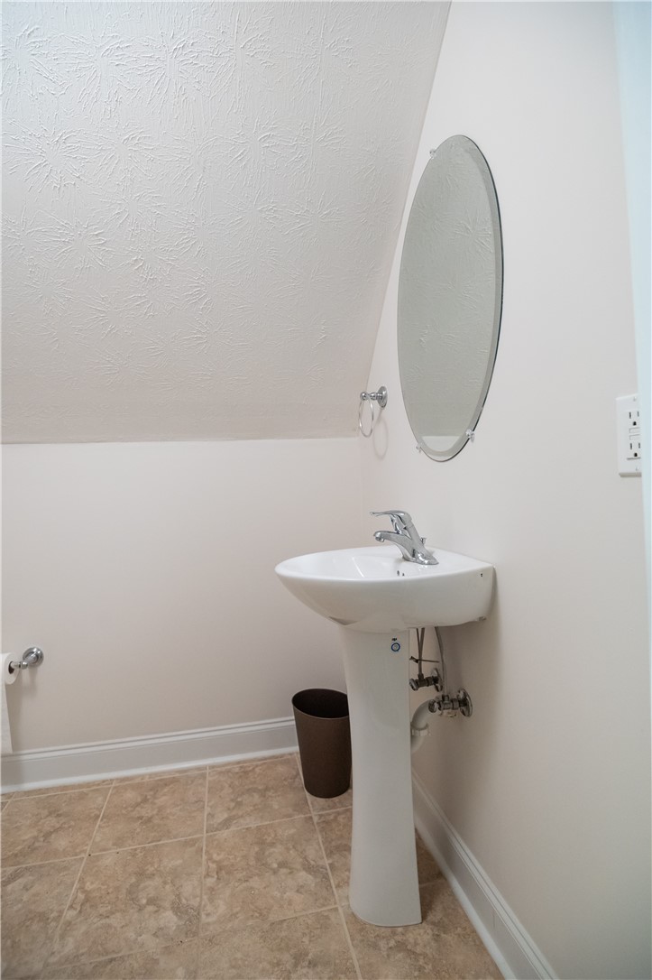 1818 SHADOW BEND LANE