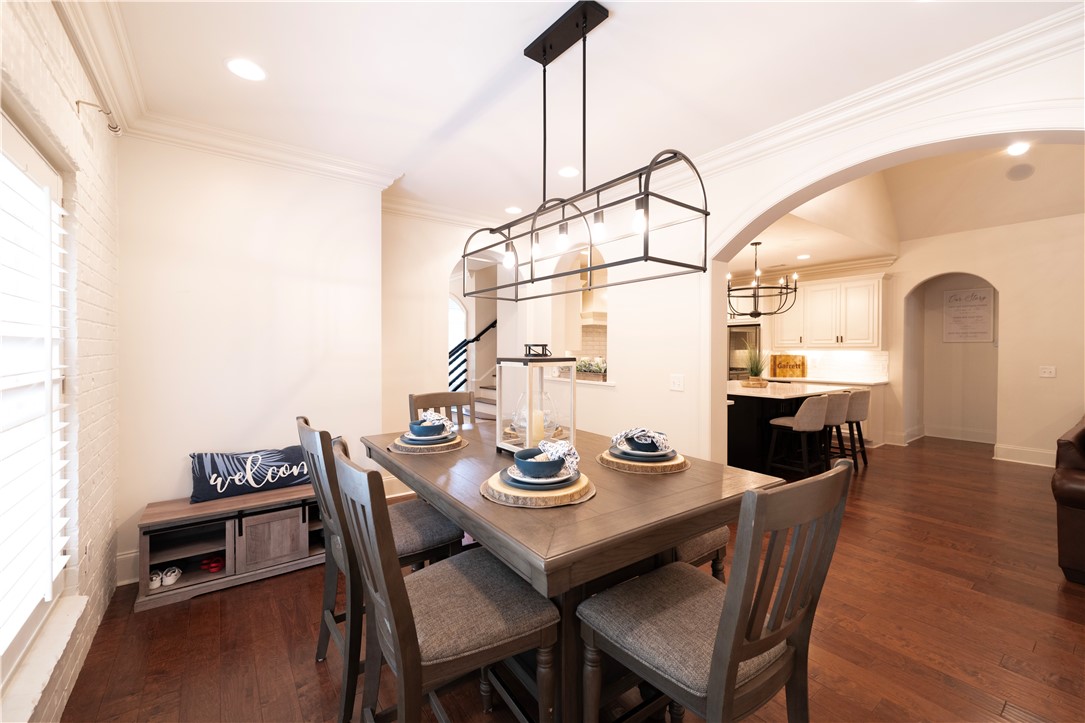 1118 BLACKMAN CIRCLE