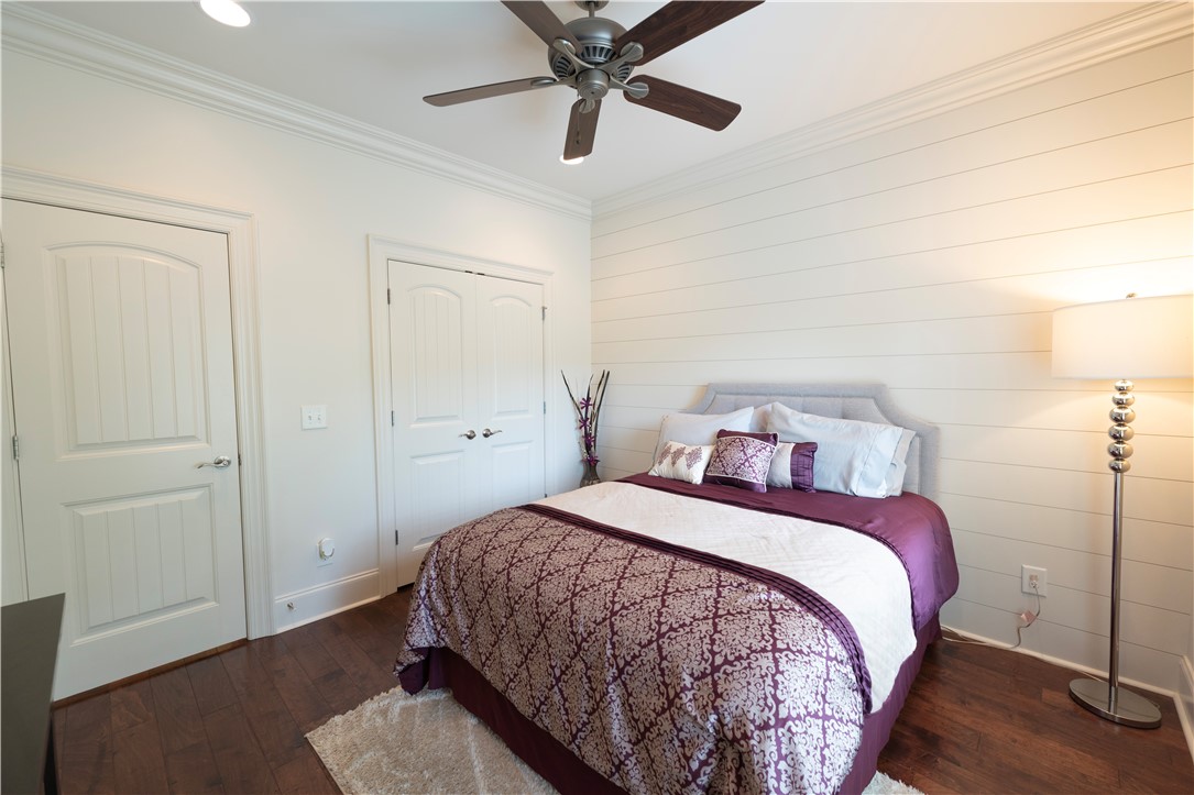 1118 BLACKMAN CIRCLE