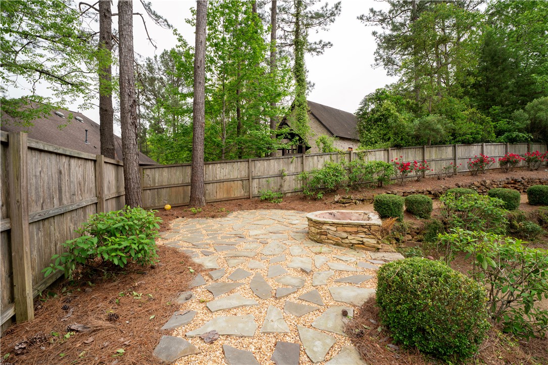 1118 BLACKMAN CIRCLE