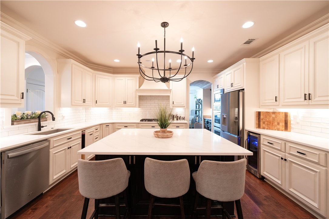 1118 BLACKMAN CIRCLE