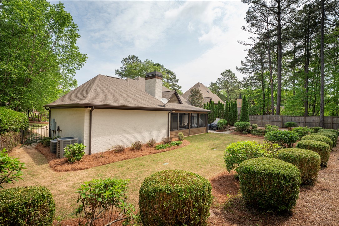 1118 BLACKMAN CIRCLE