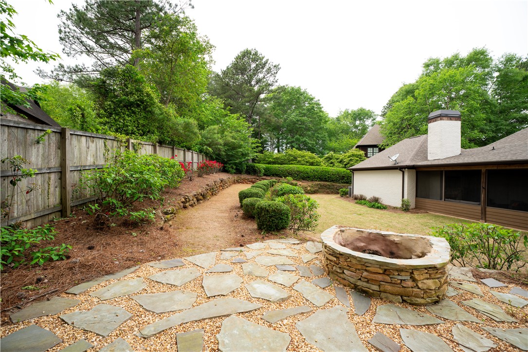 1118 BLACKMAN CIRCLE