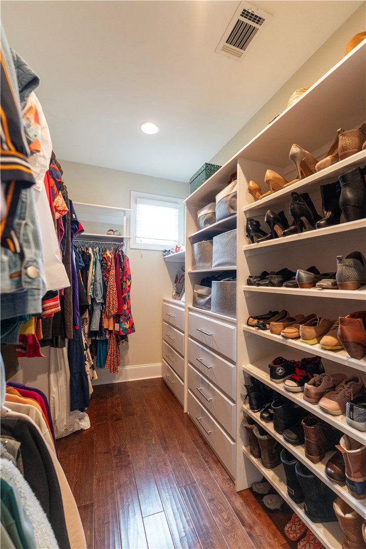 1118 BLACKMAN CIRCLE