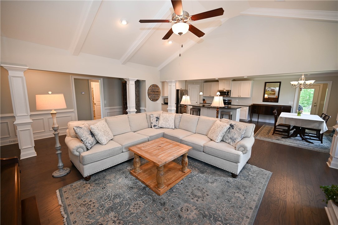 4126 BROADVIEW DRIVE