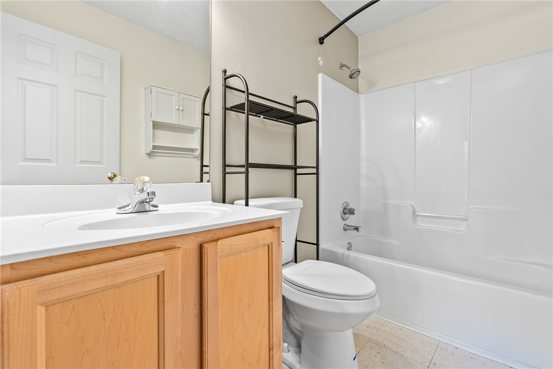 1114 S COLLEGE STREET 6103