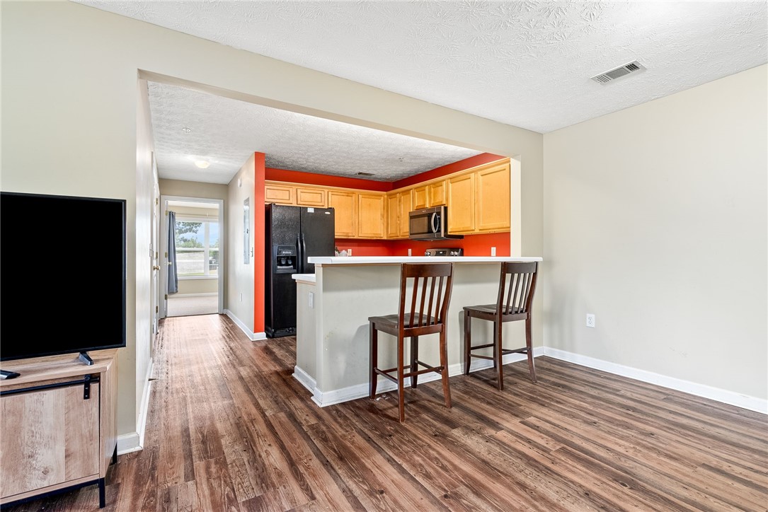 1114 S COLLEGE STREET 6103