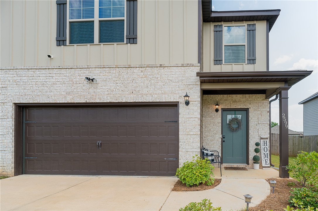 2599 BRITTANY LANE