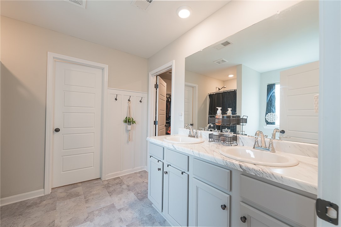 2599 BRITTANY LANE