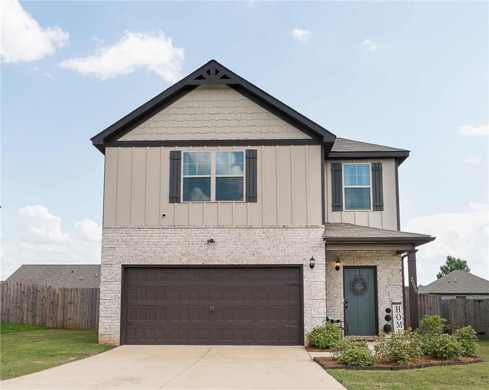 2599 BRITTANY LANE