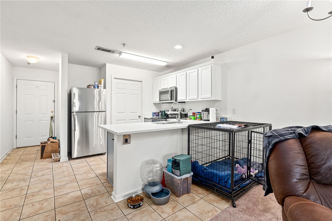 327 N ROSS STREET 124