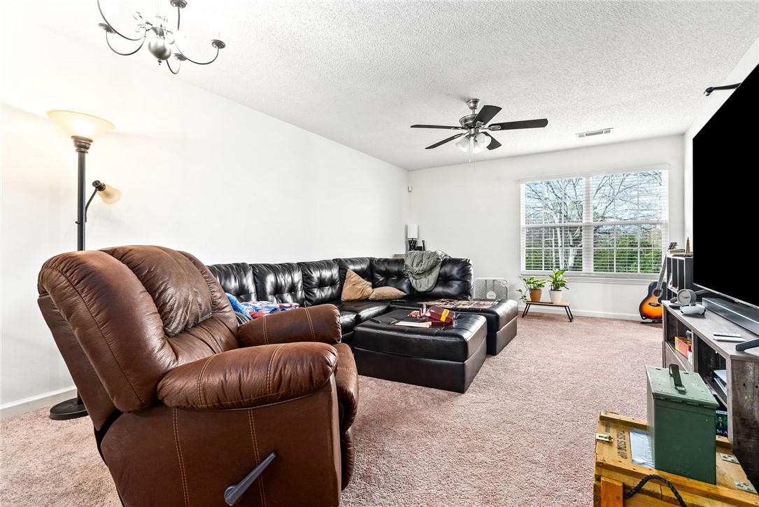 327 N ROSS STREET 124