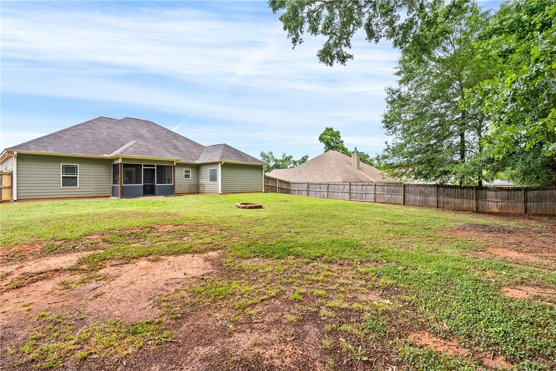 2711 EAST POINTE WAY
