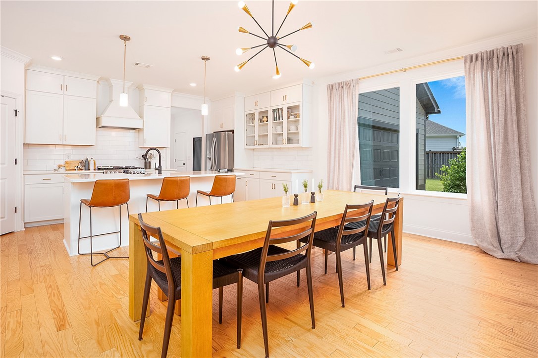 834 CLEAR SPRING DRIVE