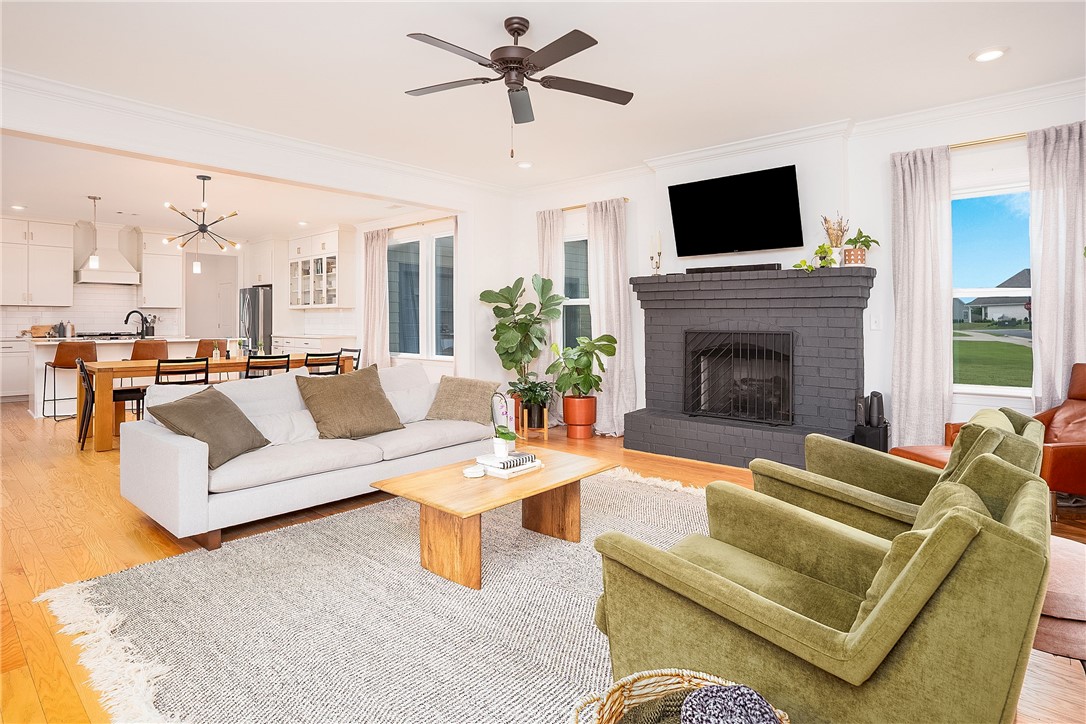 834 CLEAR SPRING DRIVE