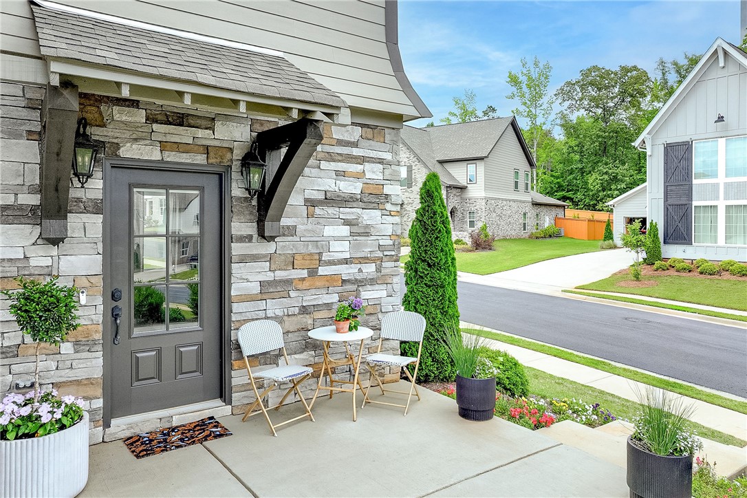 834 CLEAR SPRING DRIVE