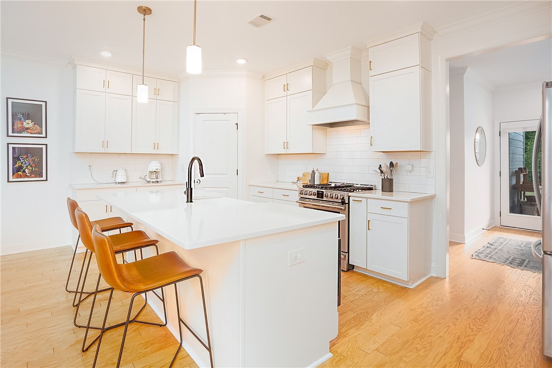 834 CLEAR SPRING DRIVE