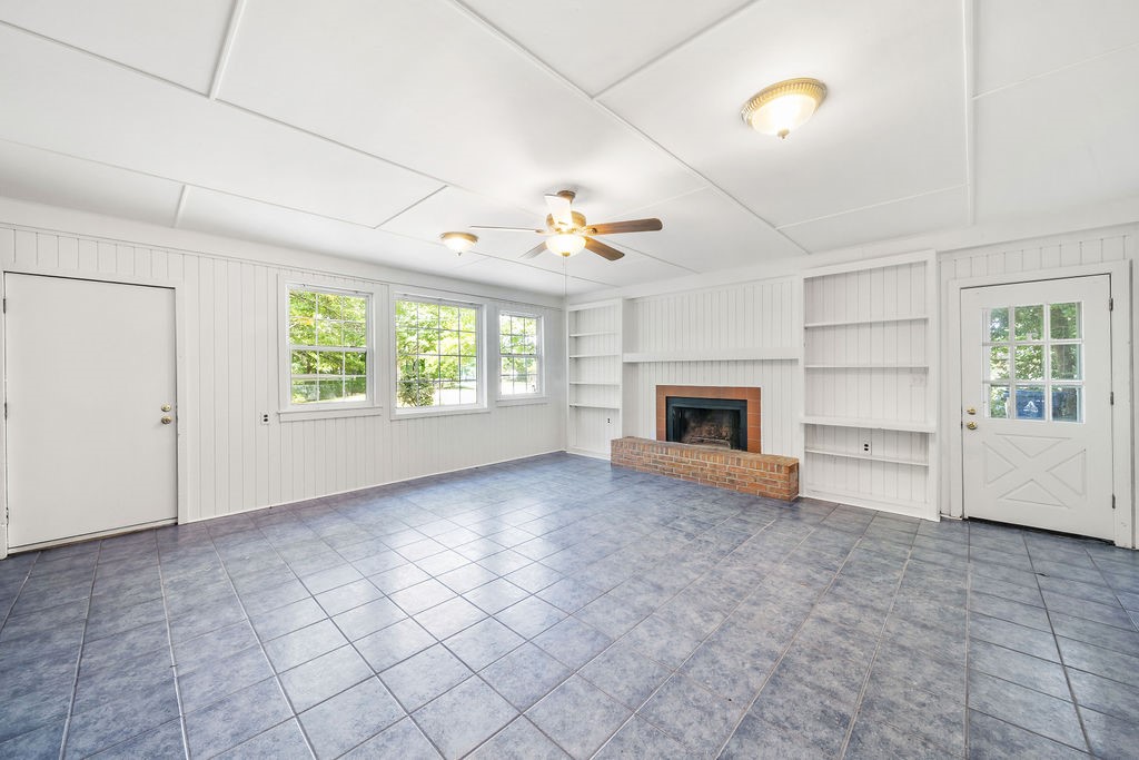 262 DENSON DRIVE