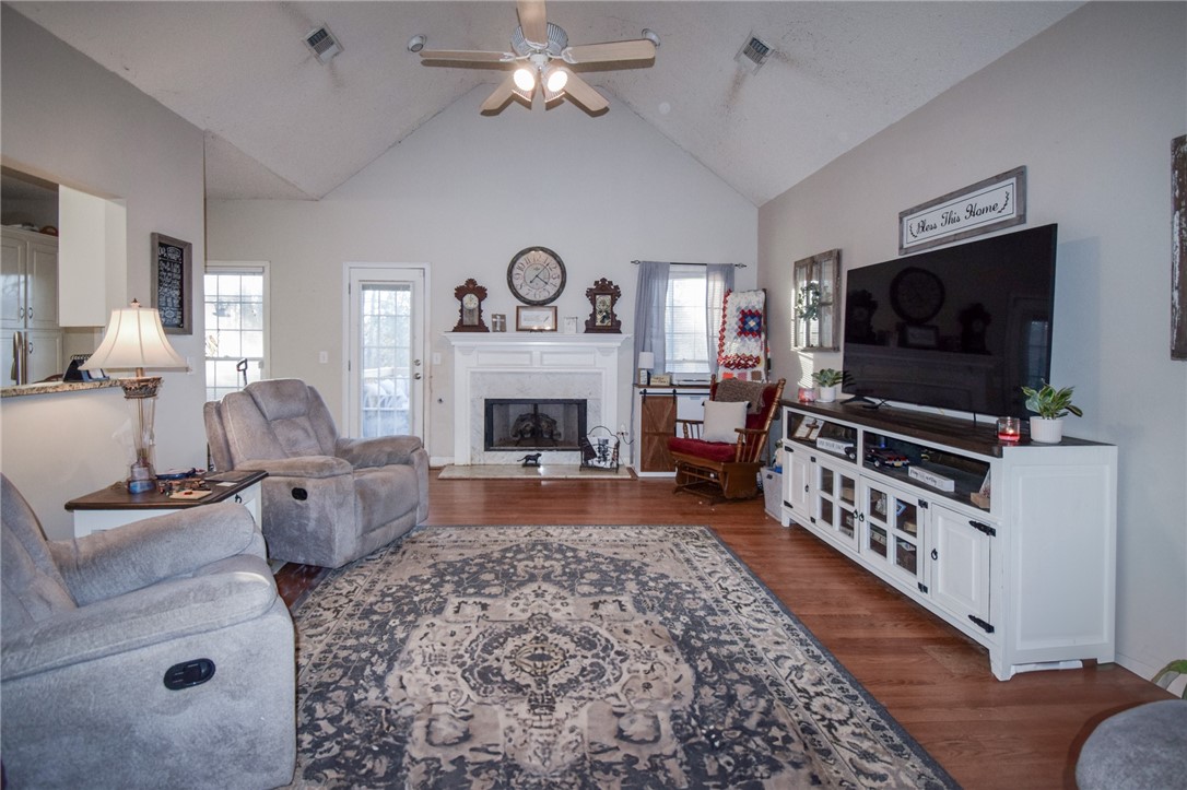 2019 HIGHRIDGE LANE