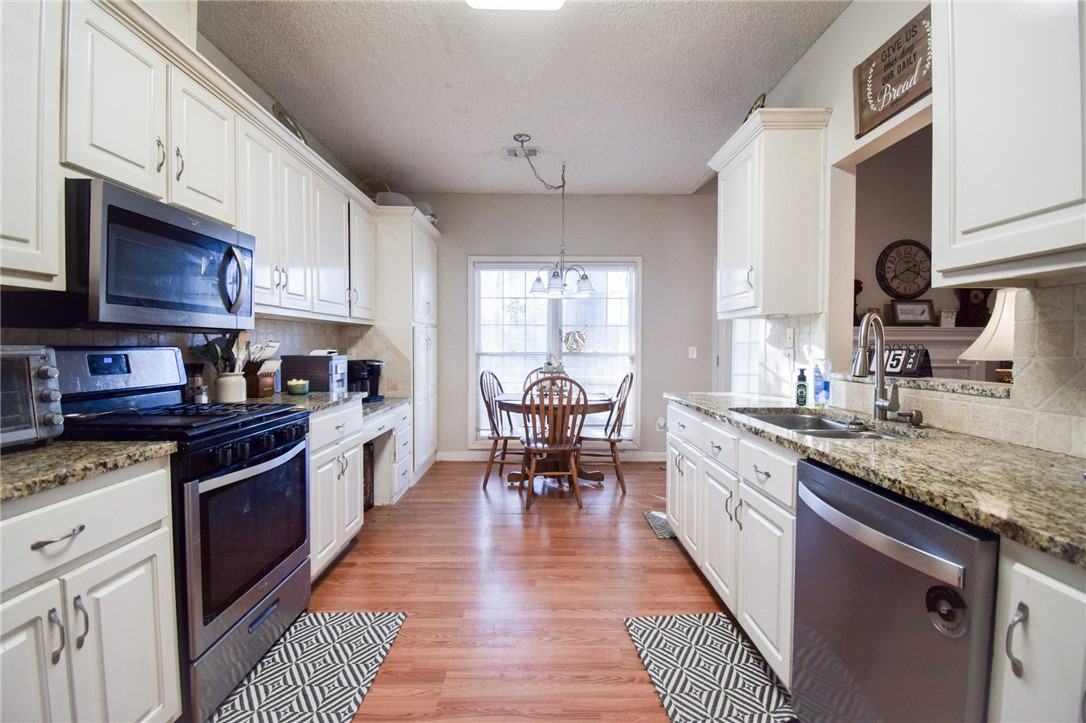 2019 HIGHRIDGE LANE