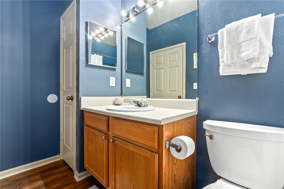 447 W LONGLEAF DRIVE 1206