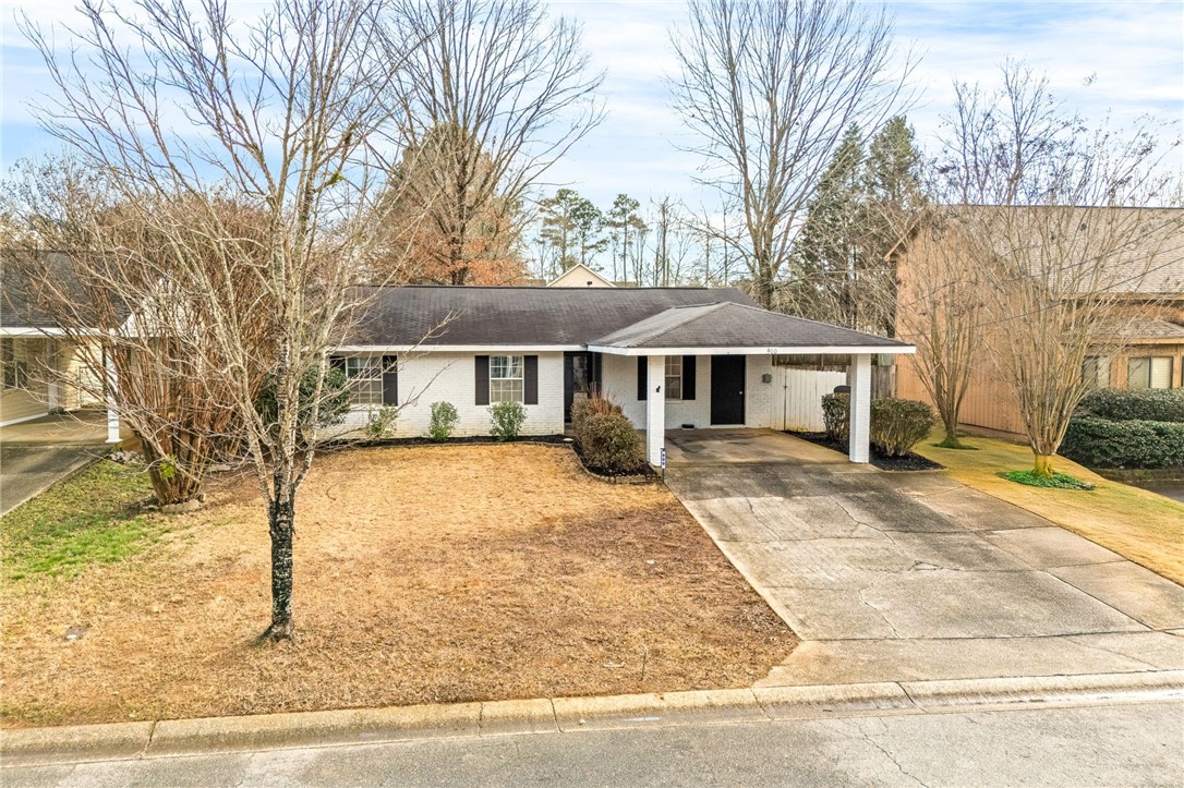 900 HOLLINS ROAD