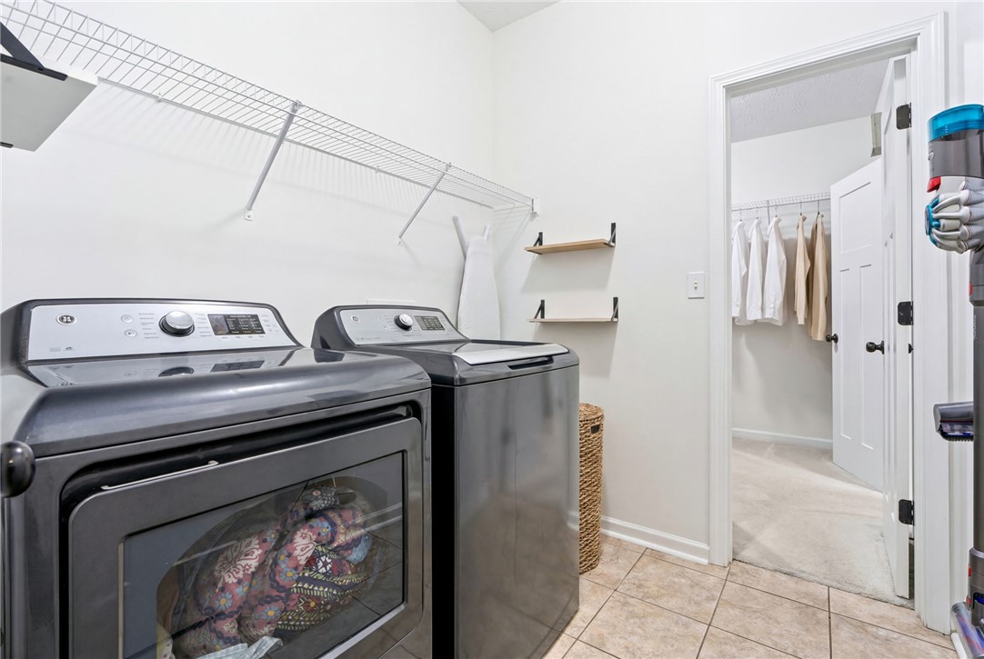 2164 AUTUMN RIDGE WAY