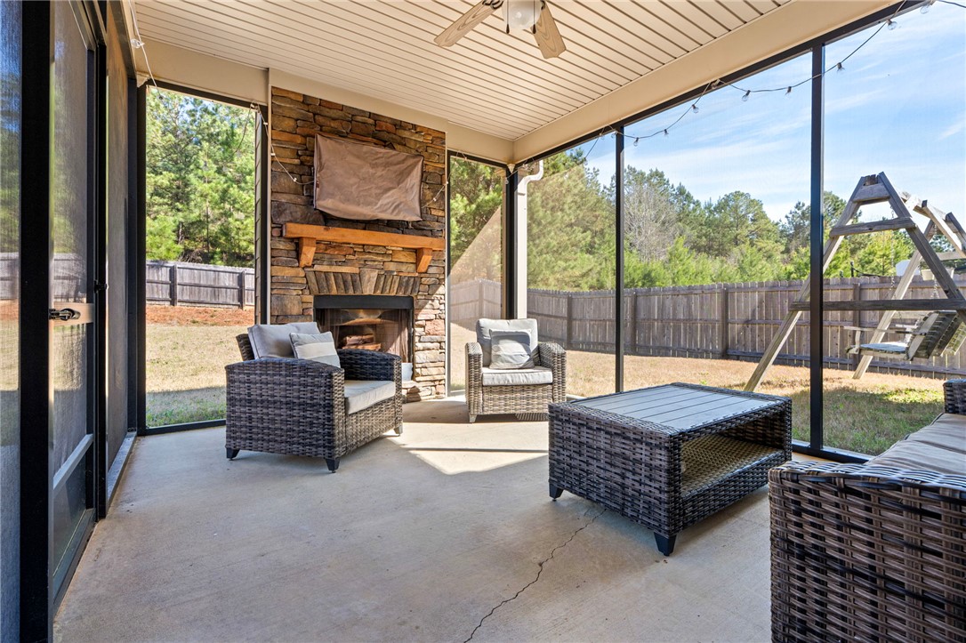 2164 AUTUMN RIDGE WAY