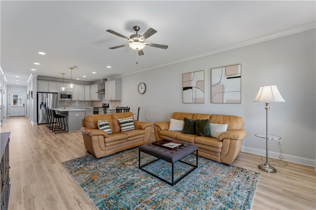 614 THORNBERRY DRIVE