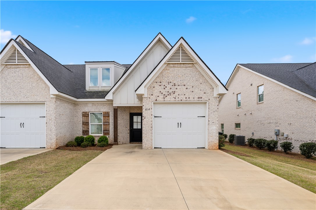 614 THORNBERRY DRIVE