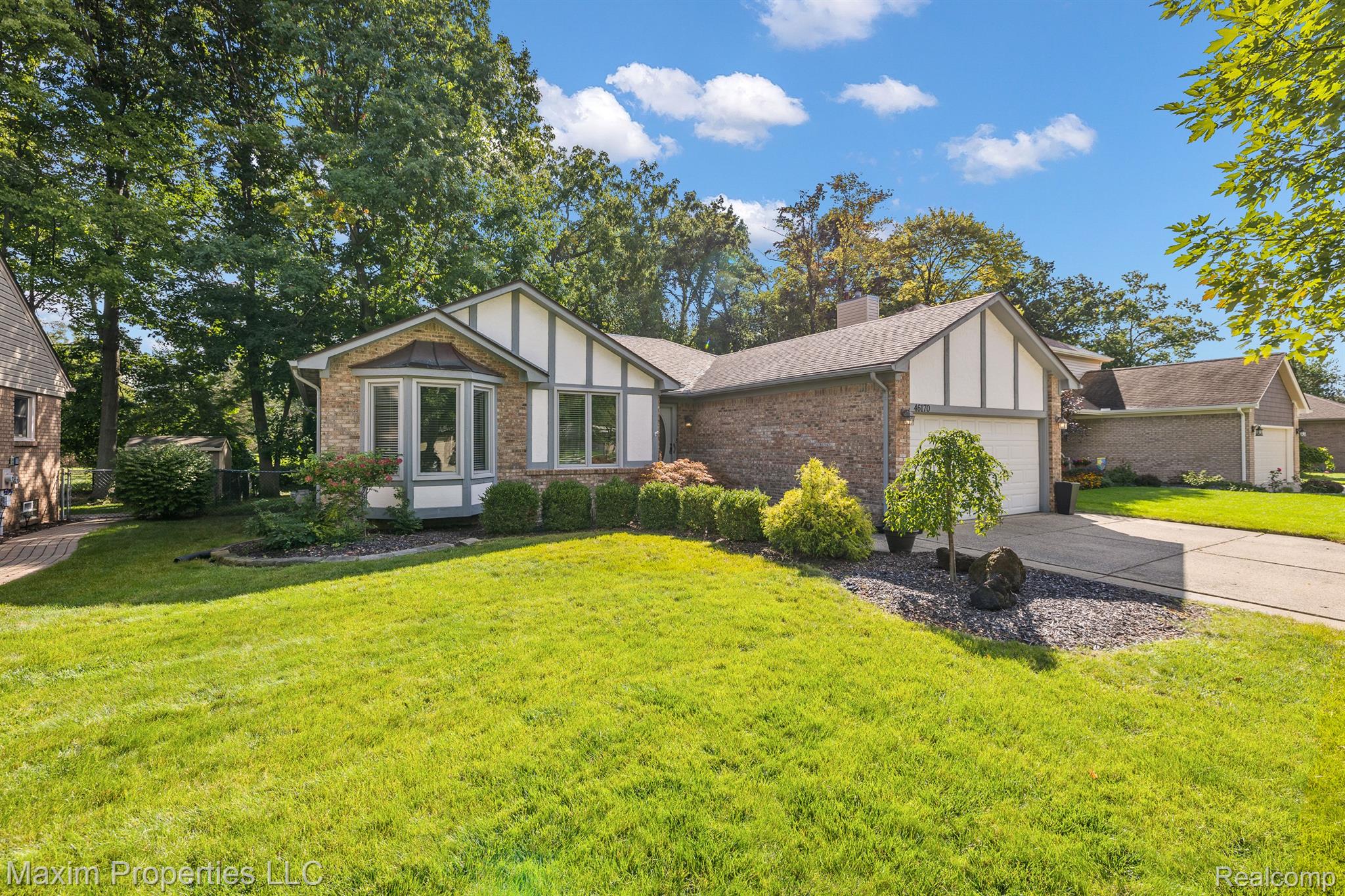 46170 MEADOWVIEW Drive