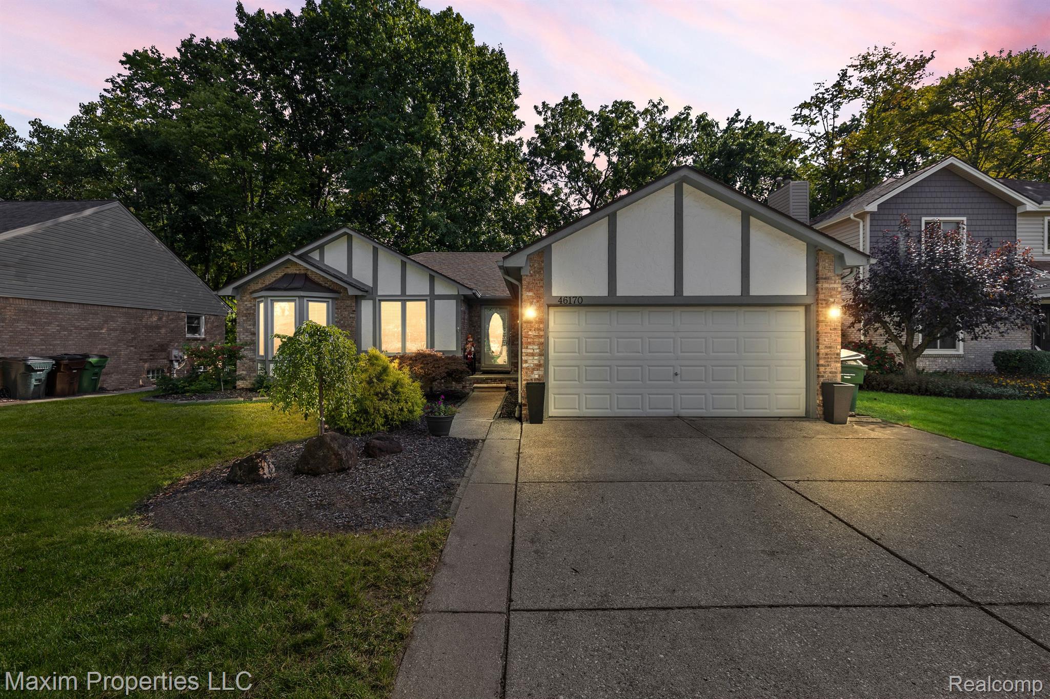 46170 MEADOWVIEW Drive