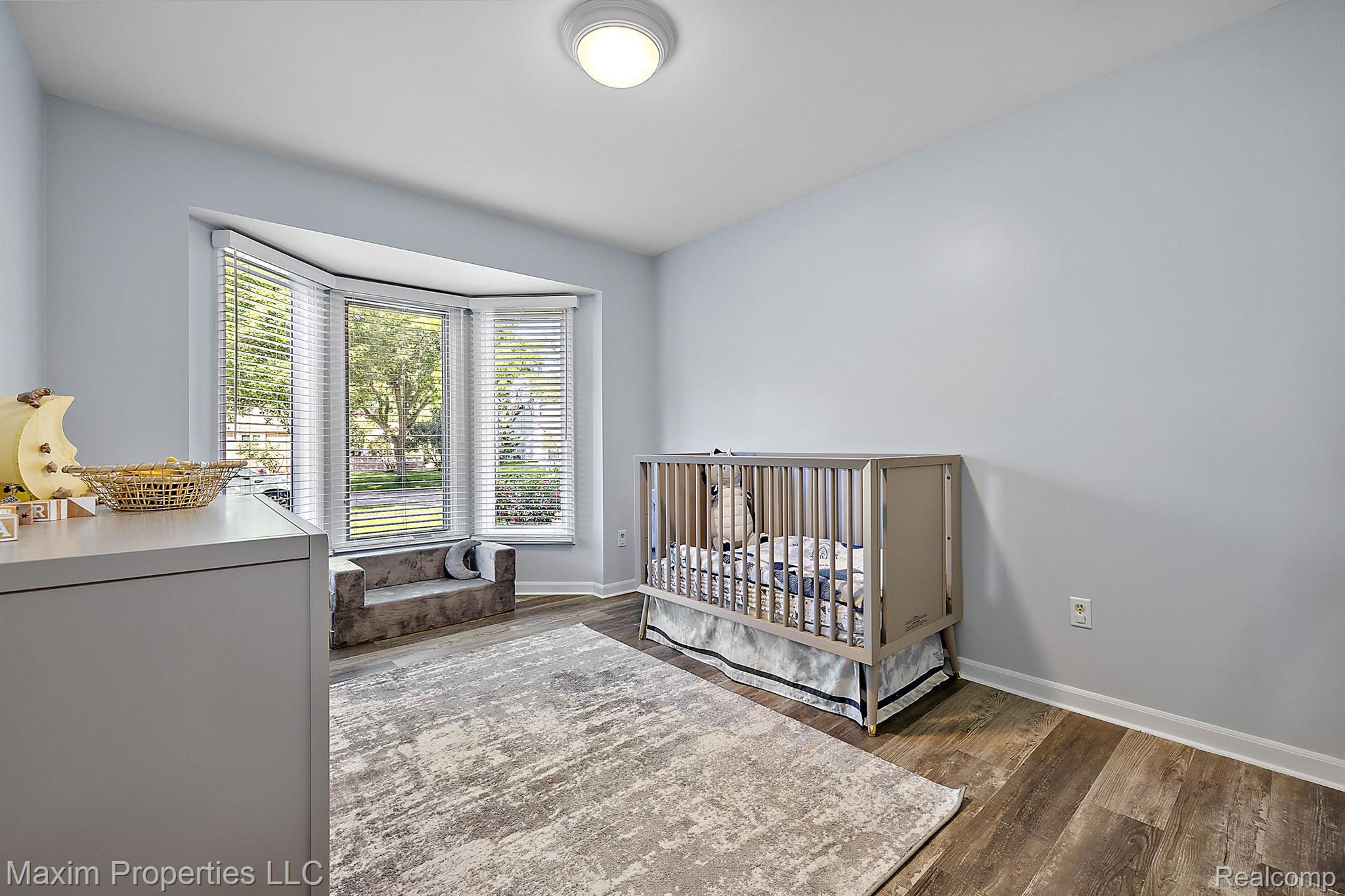 46170 MEADOWVIEW Drive