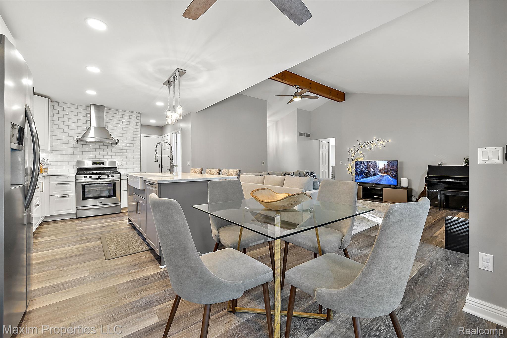 46170 MEADOWVIEW Drive