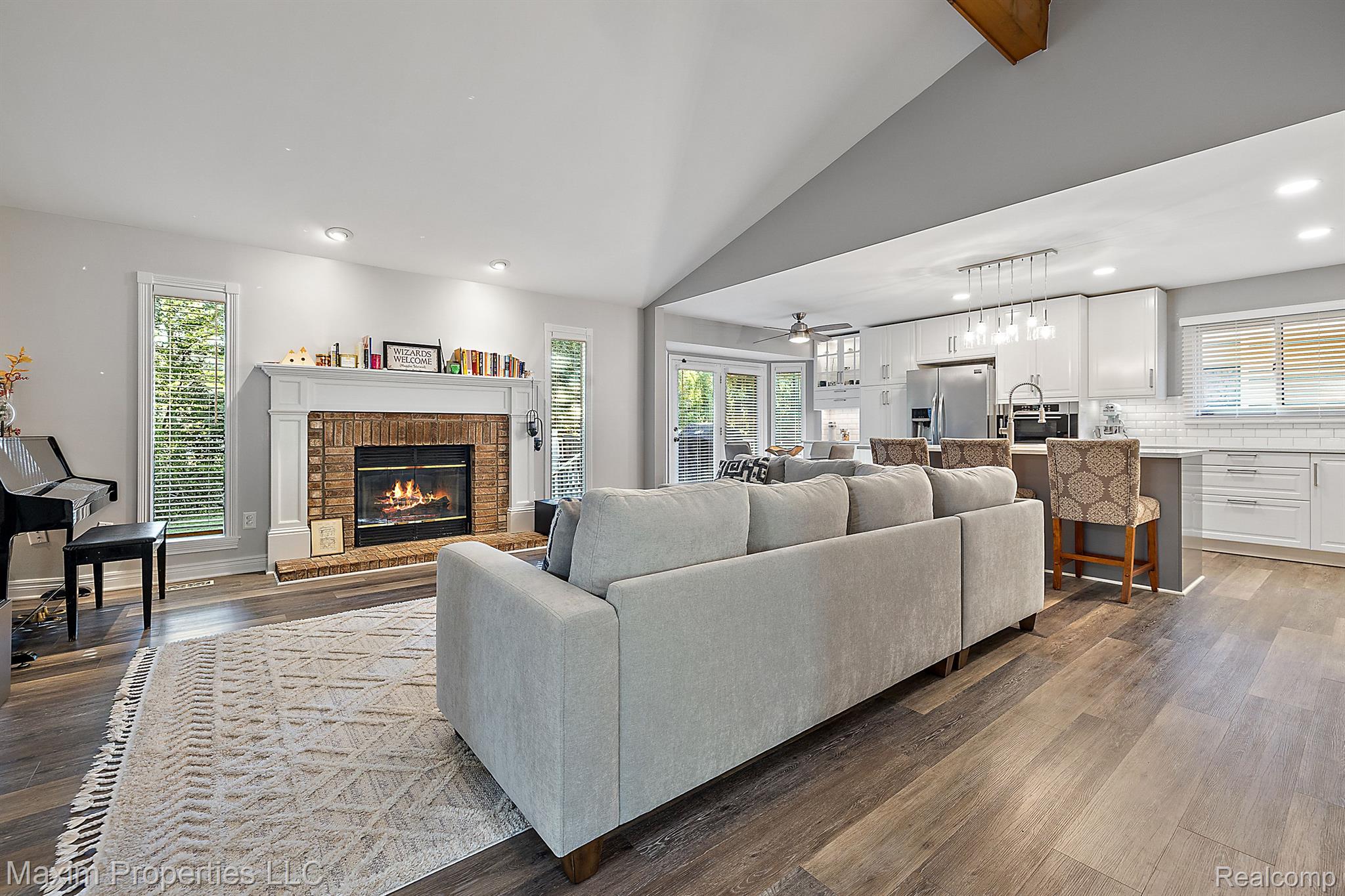 46170 MEADOWVIEW Drive