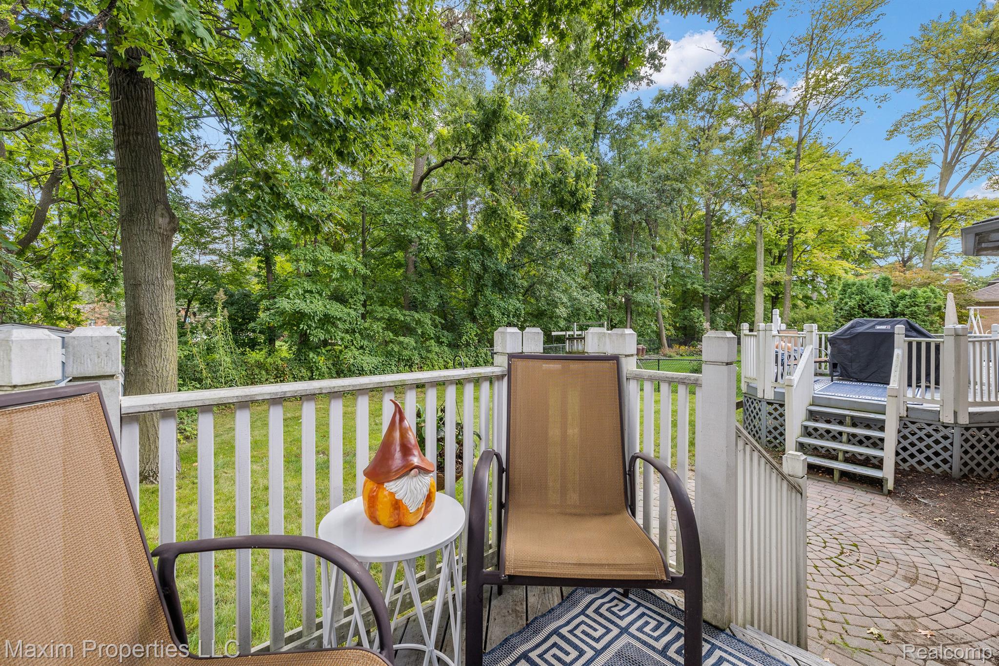 46170 MEADOWVIEW Drive