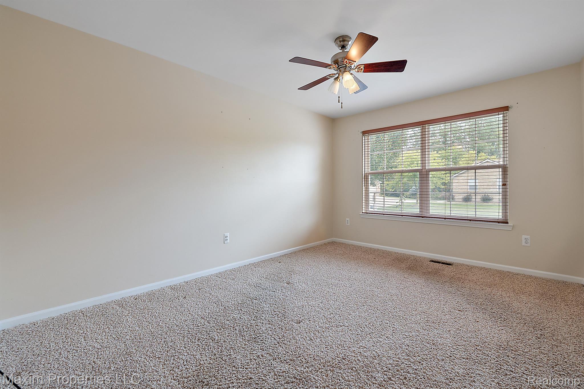 327 CHERRY HILL POINTE Drive