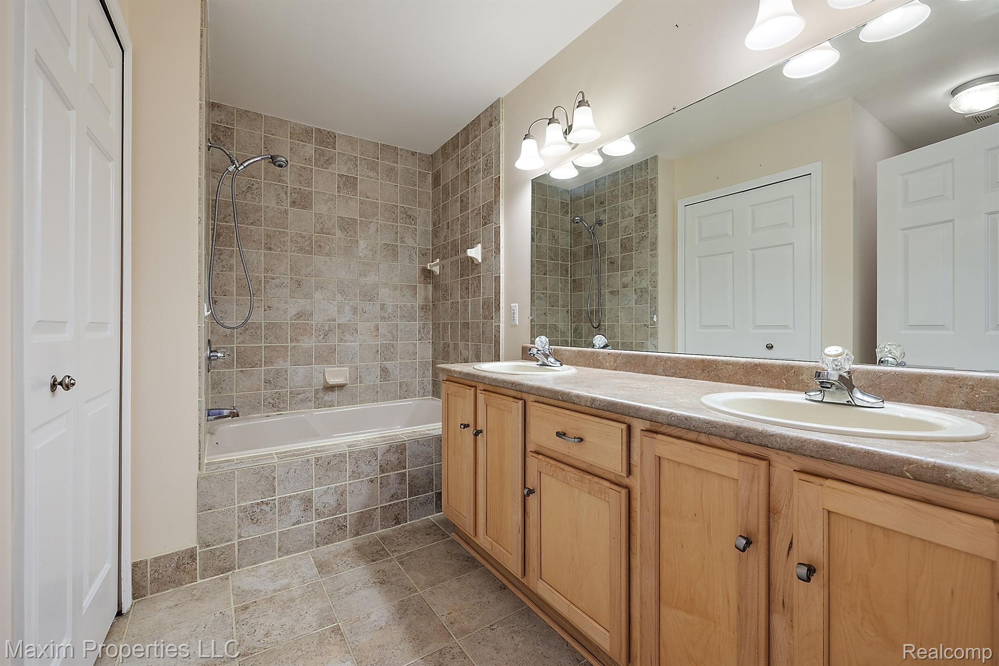 327 CHERRY HILL POINTE Drive