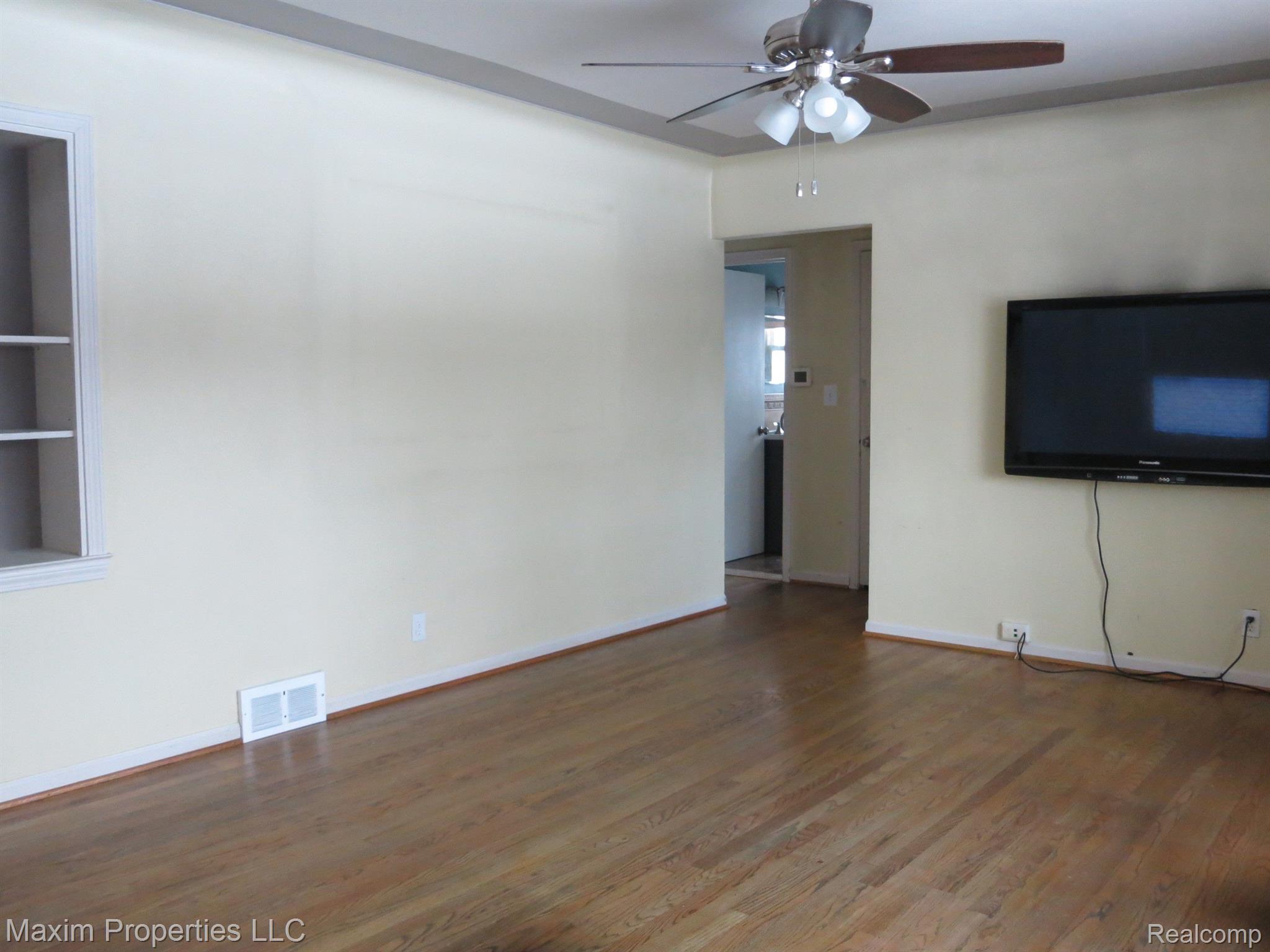 300 PIONEER Drive