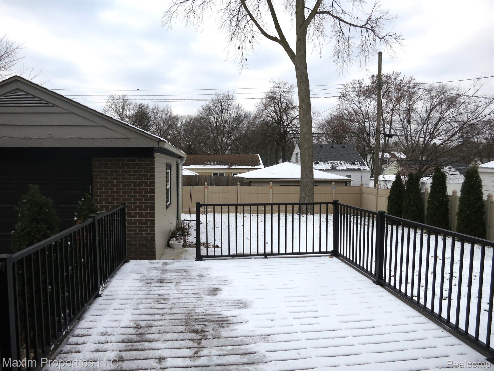 300 PIONEER Drive