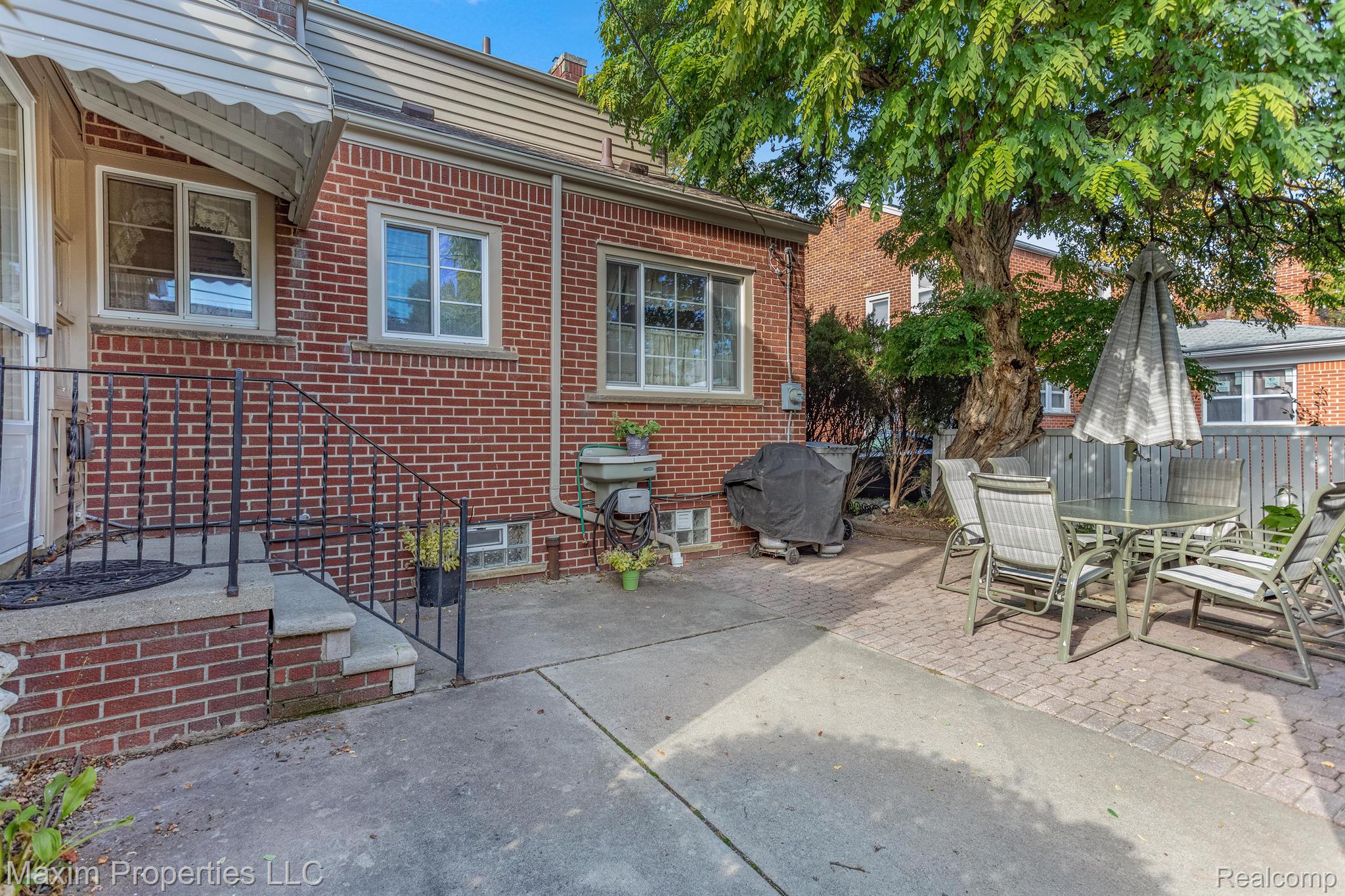 265 CLAREMONT Street