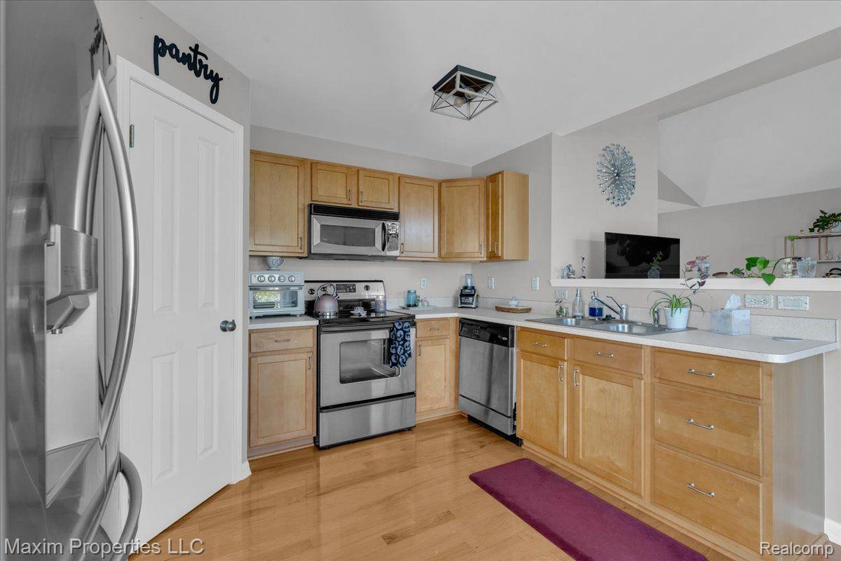 47456 PEMBROKE Drive 60