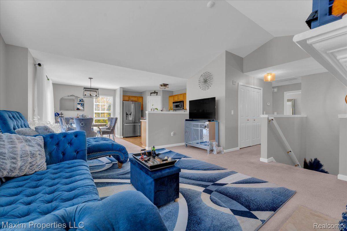 47456 PEMBROKE Drive 60