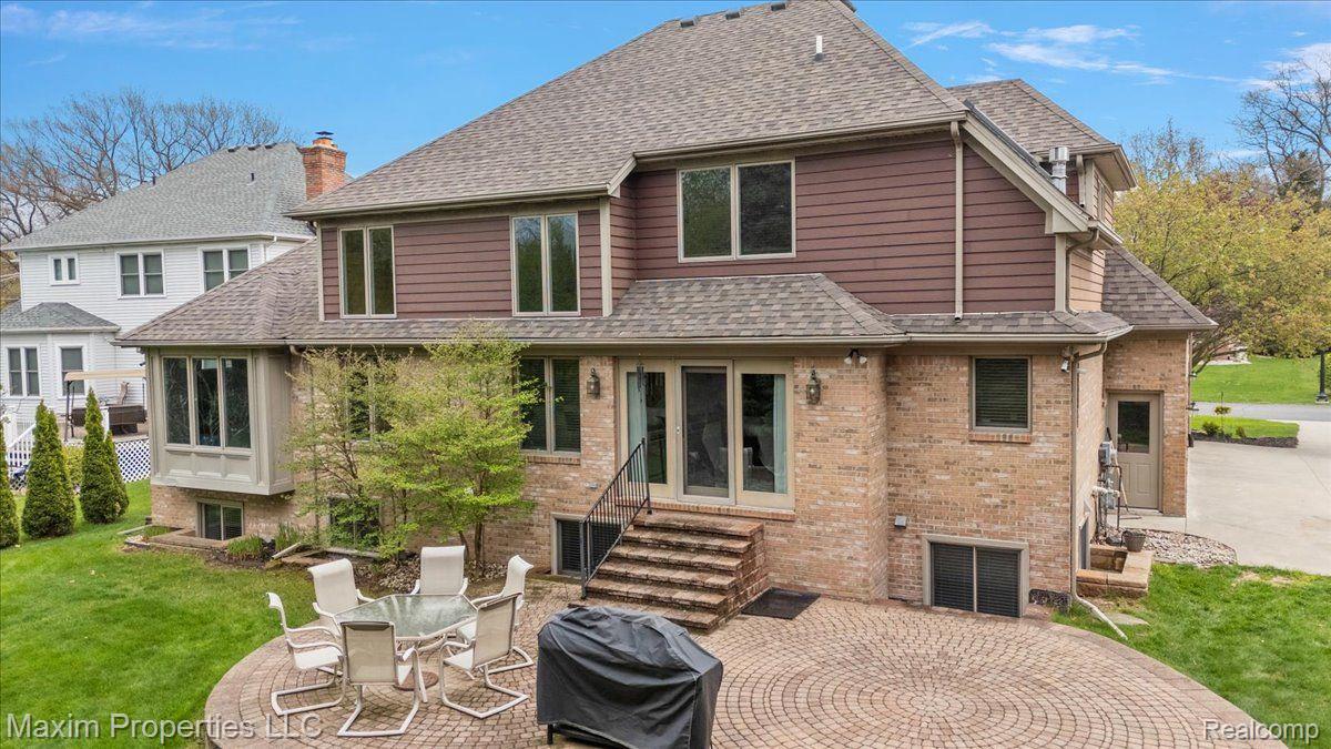 2606 WHITNEY Place